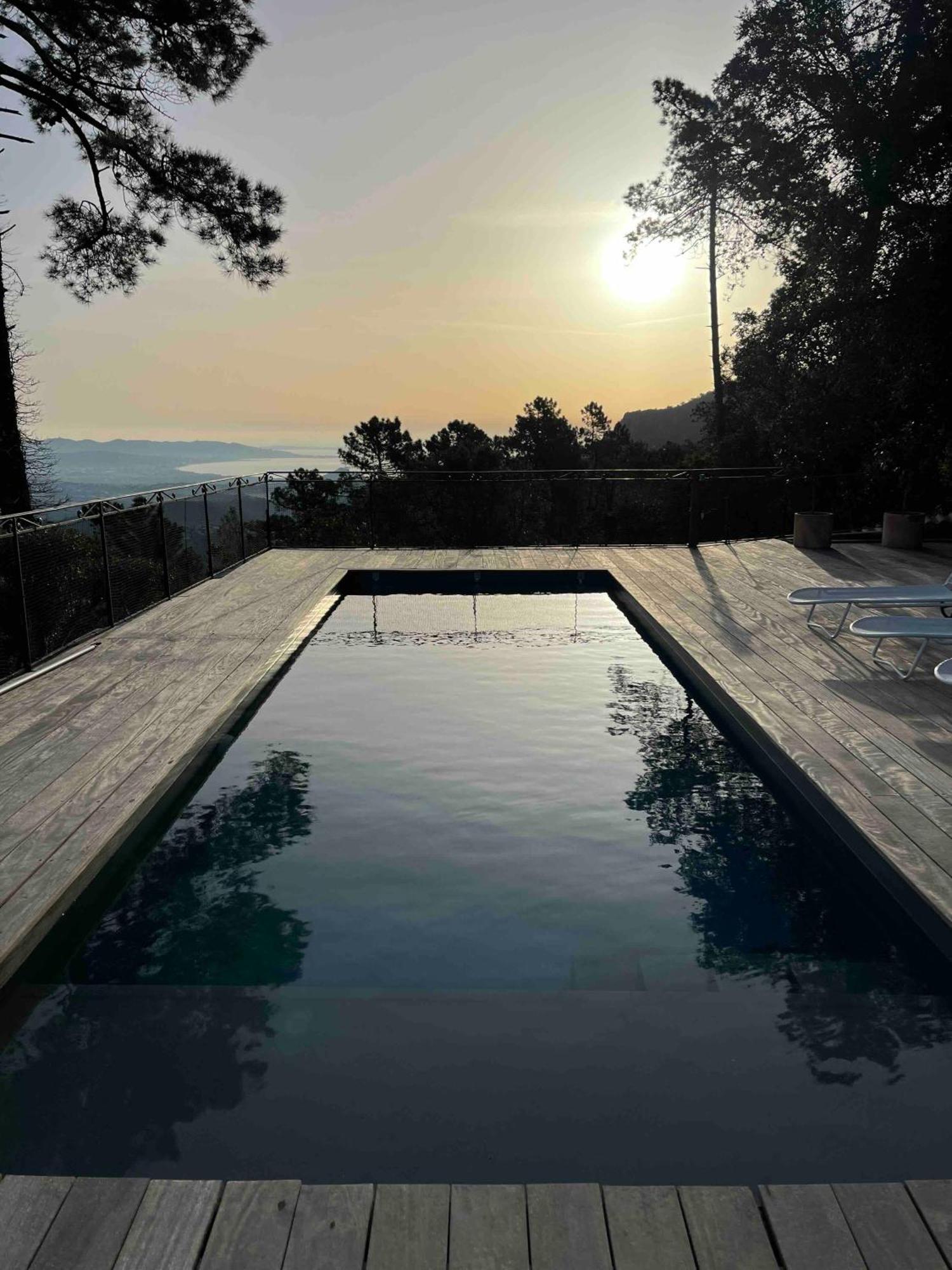 Villa Ormarine, Vue Exceptionnelle Sur La Baie De Cannes Et Le Mercantour Les Adrets-de-l'Esterel Εξωτερικό φωτογραφία
